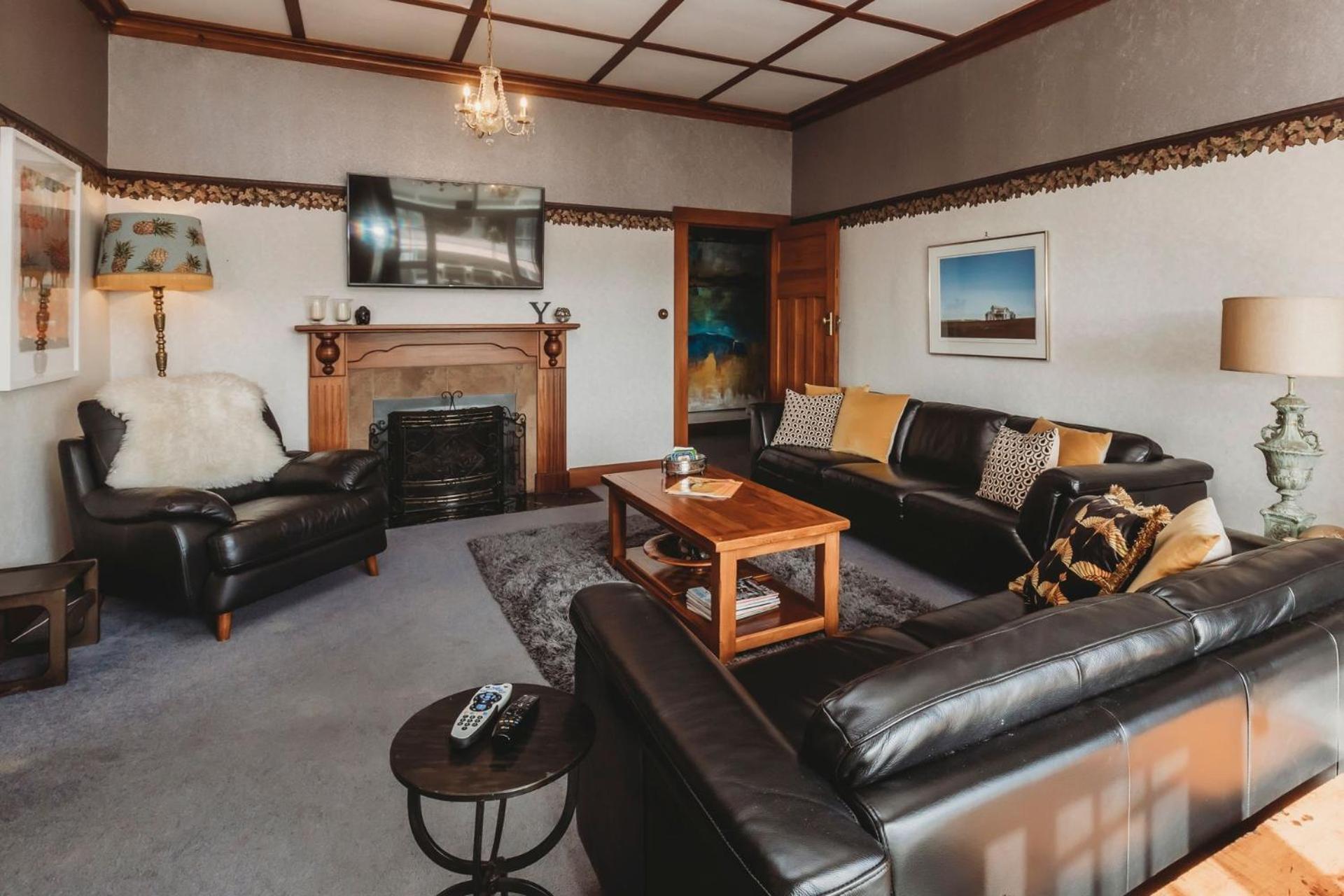 Timata Ora Sleeps 14 Villa New Plymouth Exterior photo